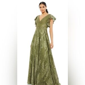 EMBROIDERED FLUTTER SLEEVE V-NECK GOWN Color Olive